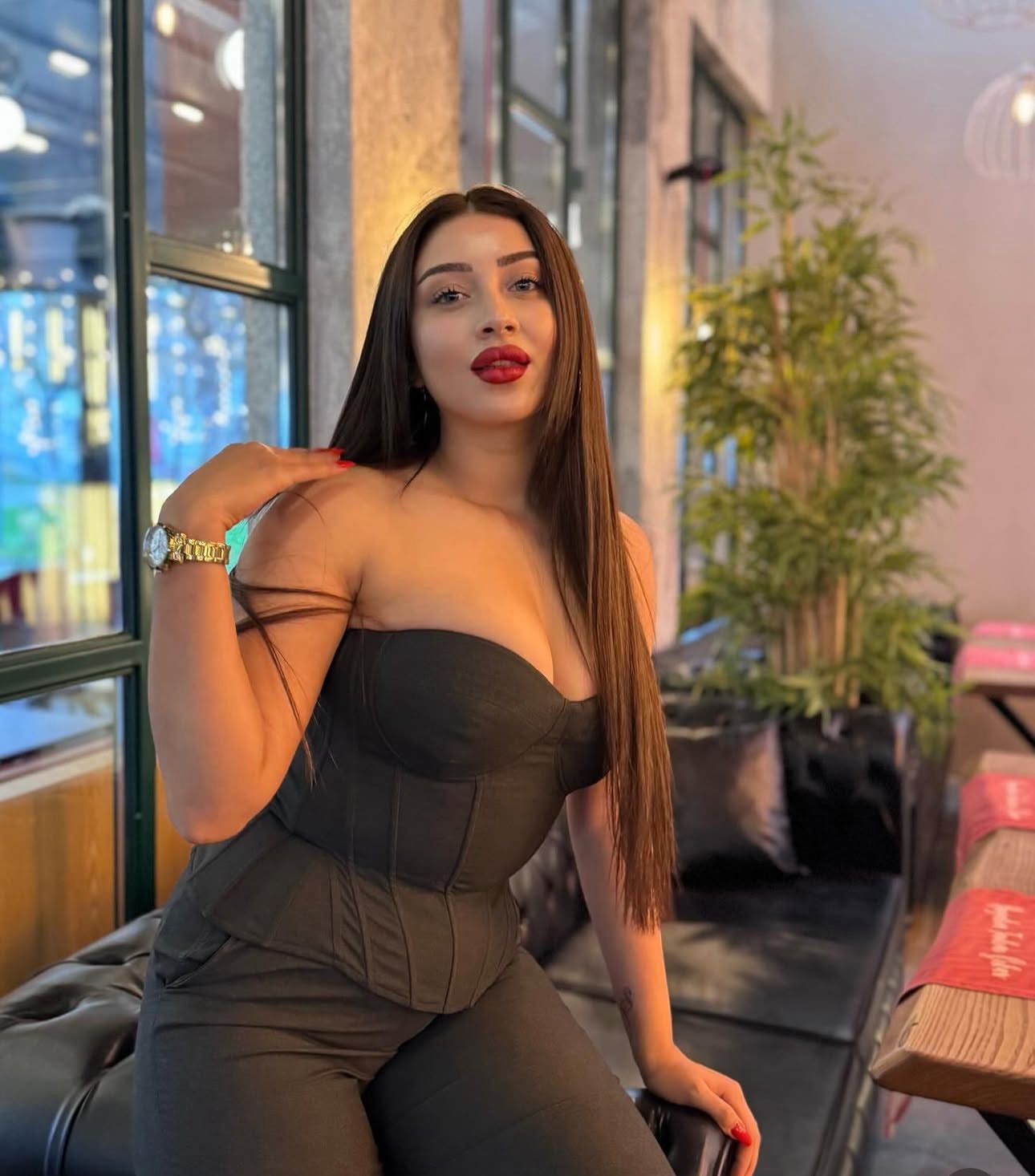 Çayırlı Güleryüzlü Kadın Escort Bayan Yeliz